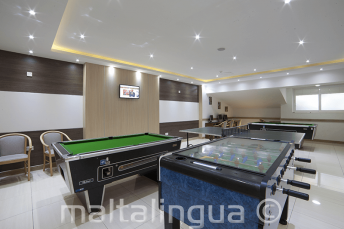 Daugybė įvairių žaidimų, kuriuos galima žaisti jauniųjų rezidencijoje