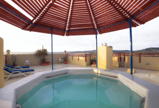 Lauko sūkurinė vonia