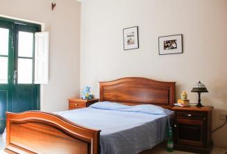 Miegamasis namuose St Julains