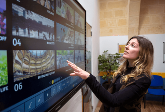 Draugiški profesionalūs mokytojai