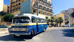 Nemokamas pervežimas jaunesniems anglų kalbos studentams